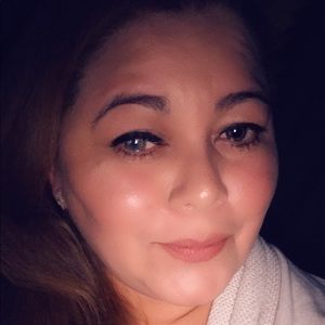 Meet your Posher, Felipa